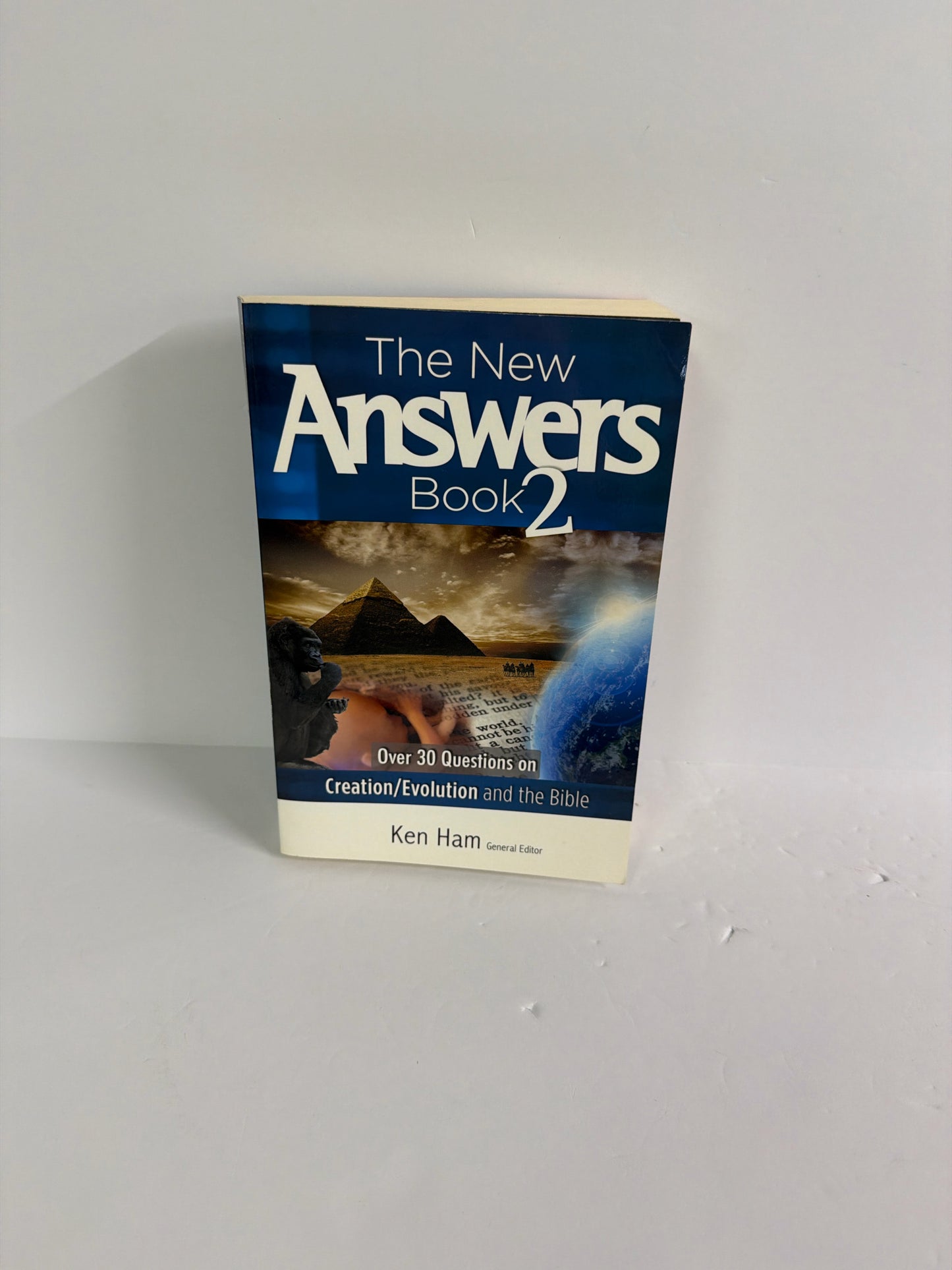 The New Answers Book 2 MasterBooks Pre-Owned Bible, Worldview & Resources