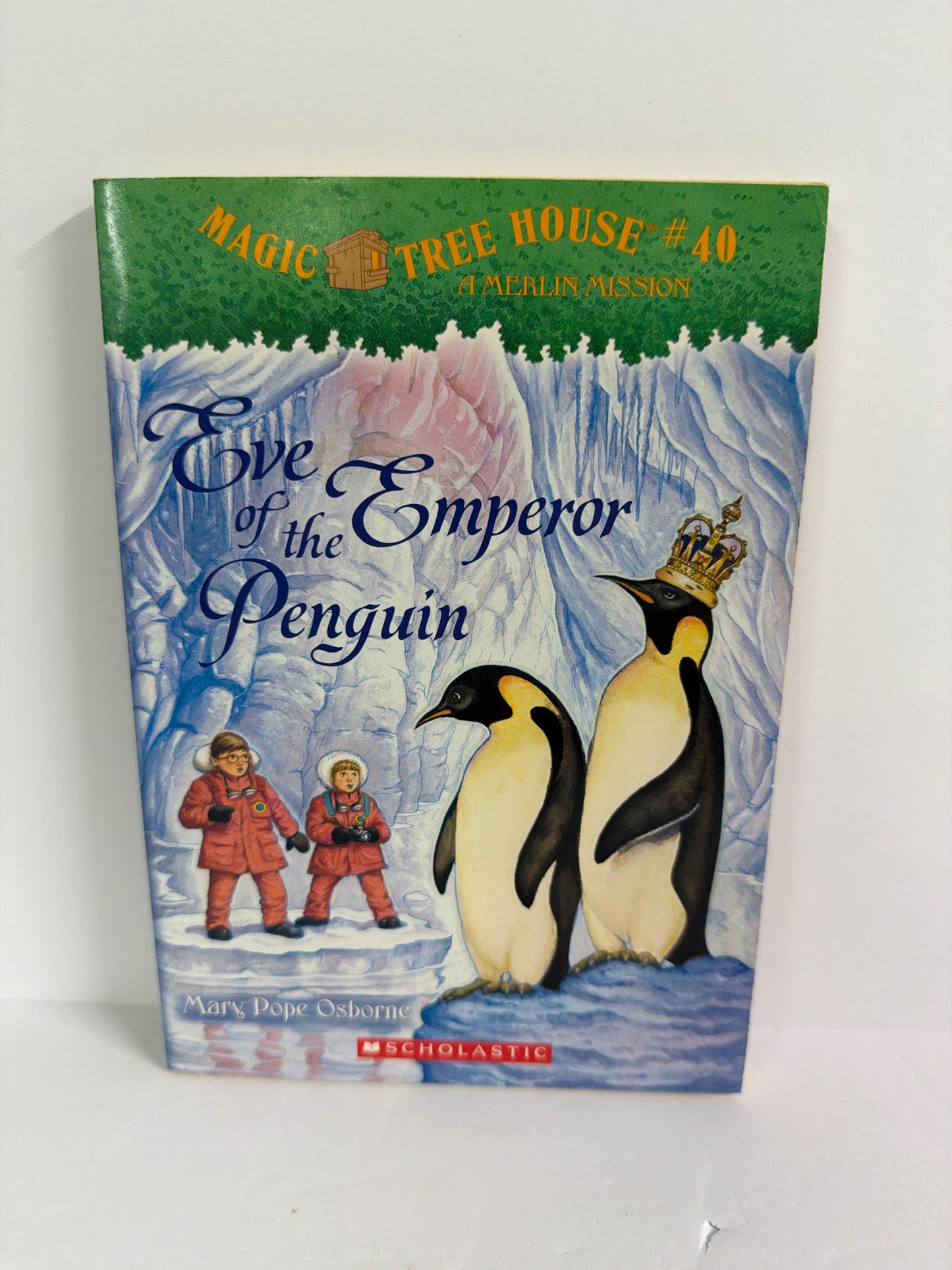 Eve of the Emperor Penguin Random House Pre-Owned The Magic Tree House
