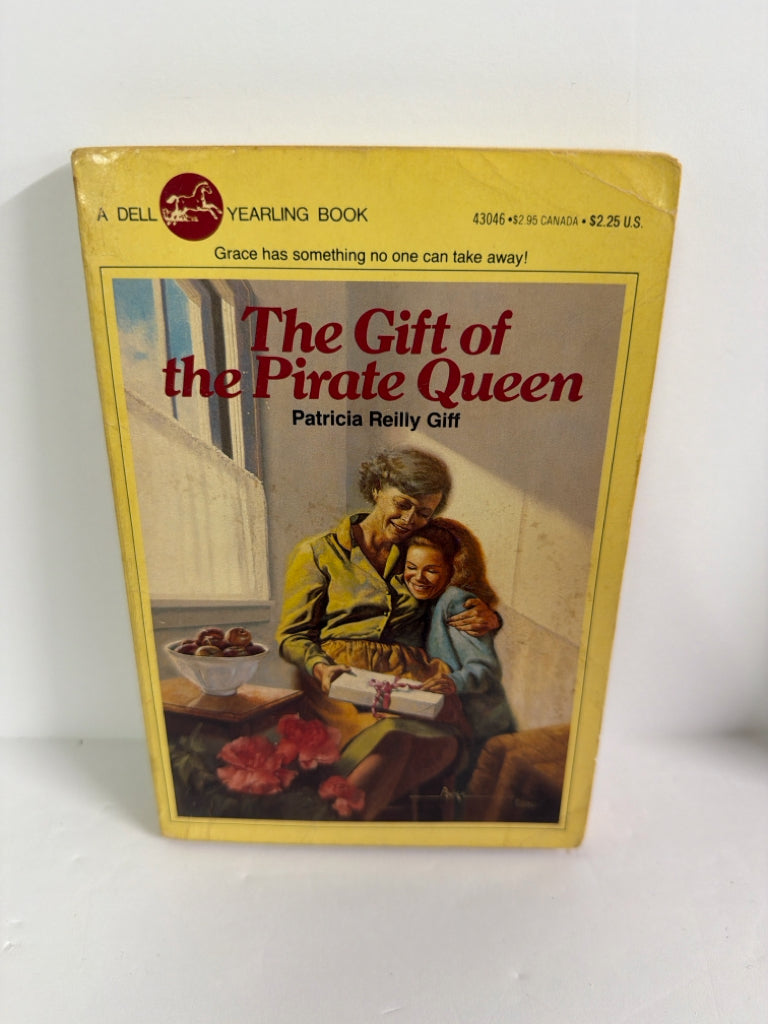 The Gift of Pirate Queen Dell Yearling Pre-Owned Fiction Books
