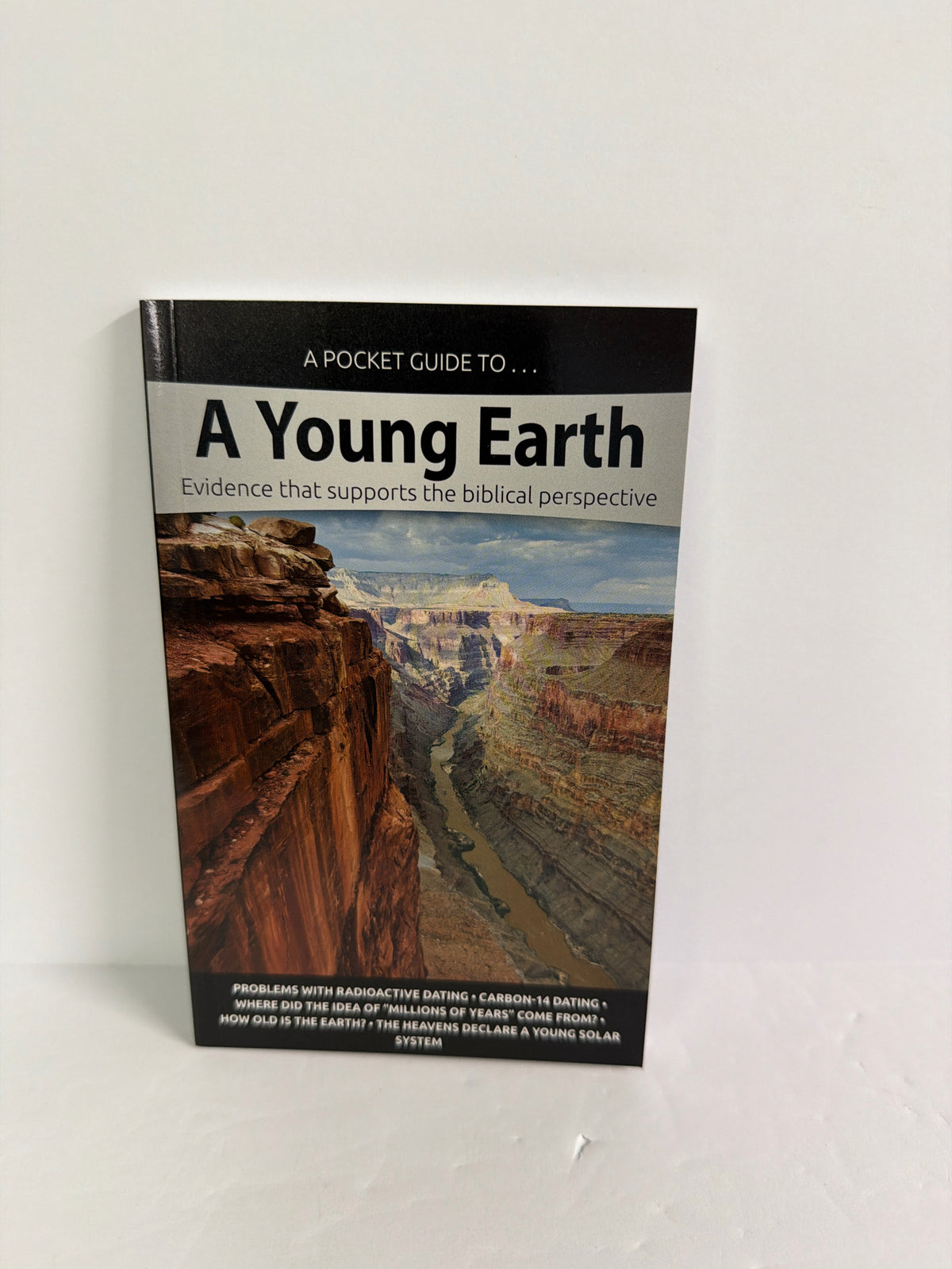 A Young Earth Answers in Genesis Pocket Guide Pre-Owned Creation Science