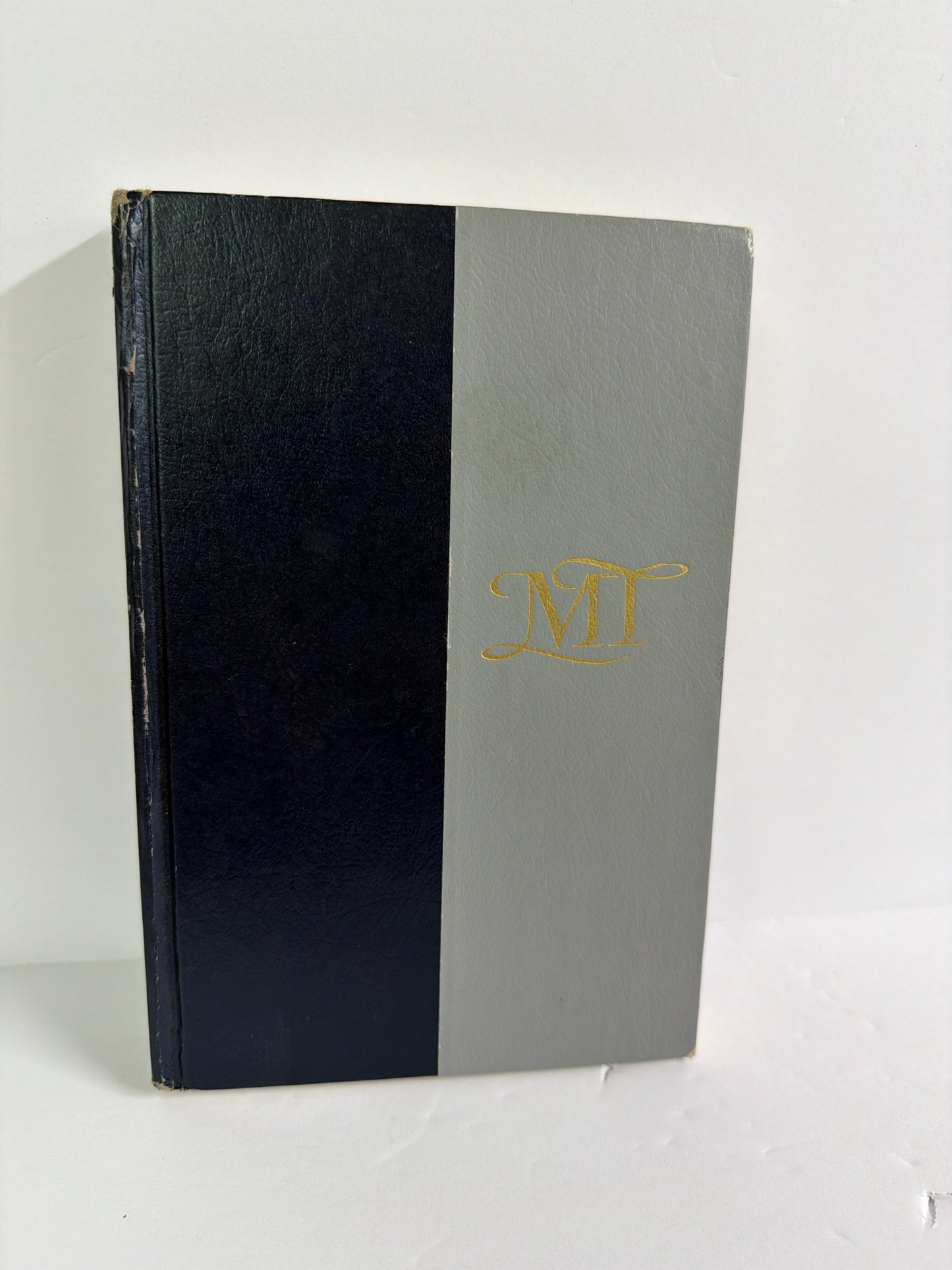 A Connecticut Yankee Nelson Doubleday, Inc. Pre-Owned Mark Twain Fiction Books