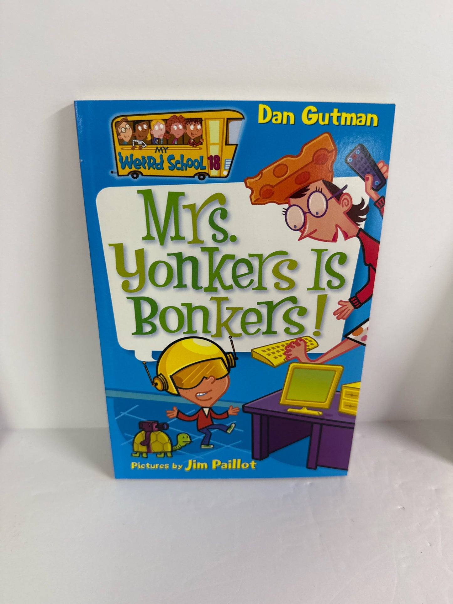 Mrs. Yonkers is Bonkers! Dan Gutman Scholastic Juvenile Books