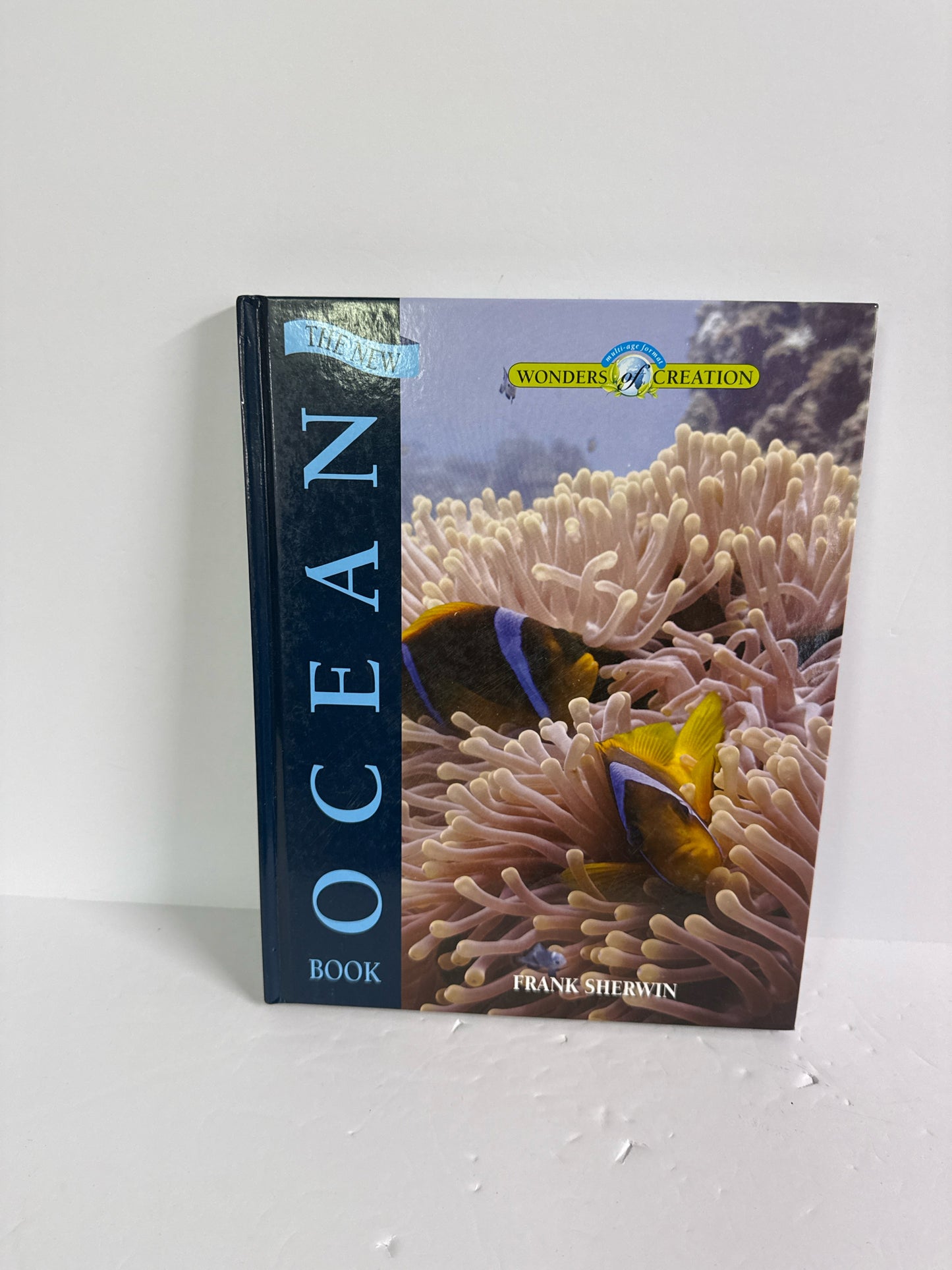The New Ocean Book MasterBooks Student Text Pre-Owned Science Textbooks