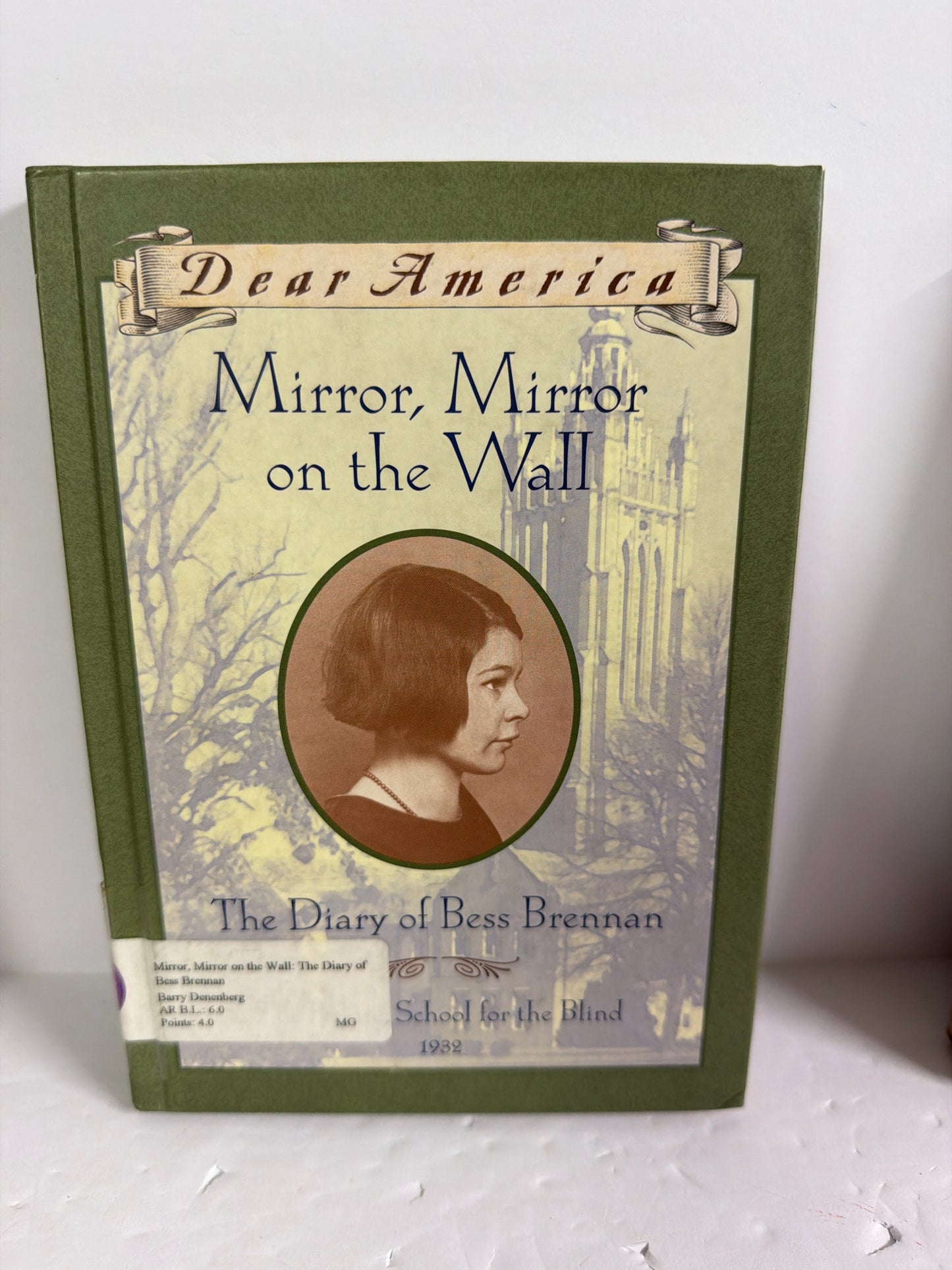 Mirror, Mirror on the Wall Scholastic Pre-Owned Historical Fiction