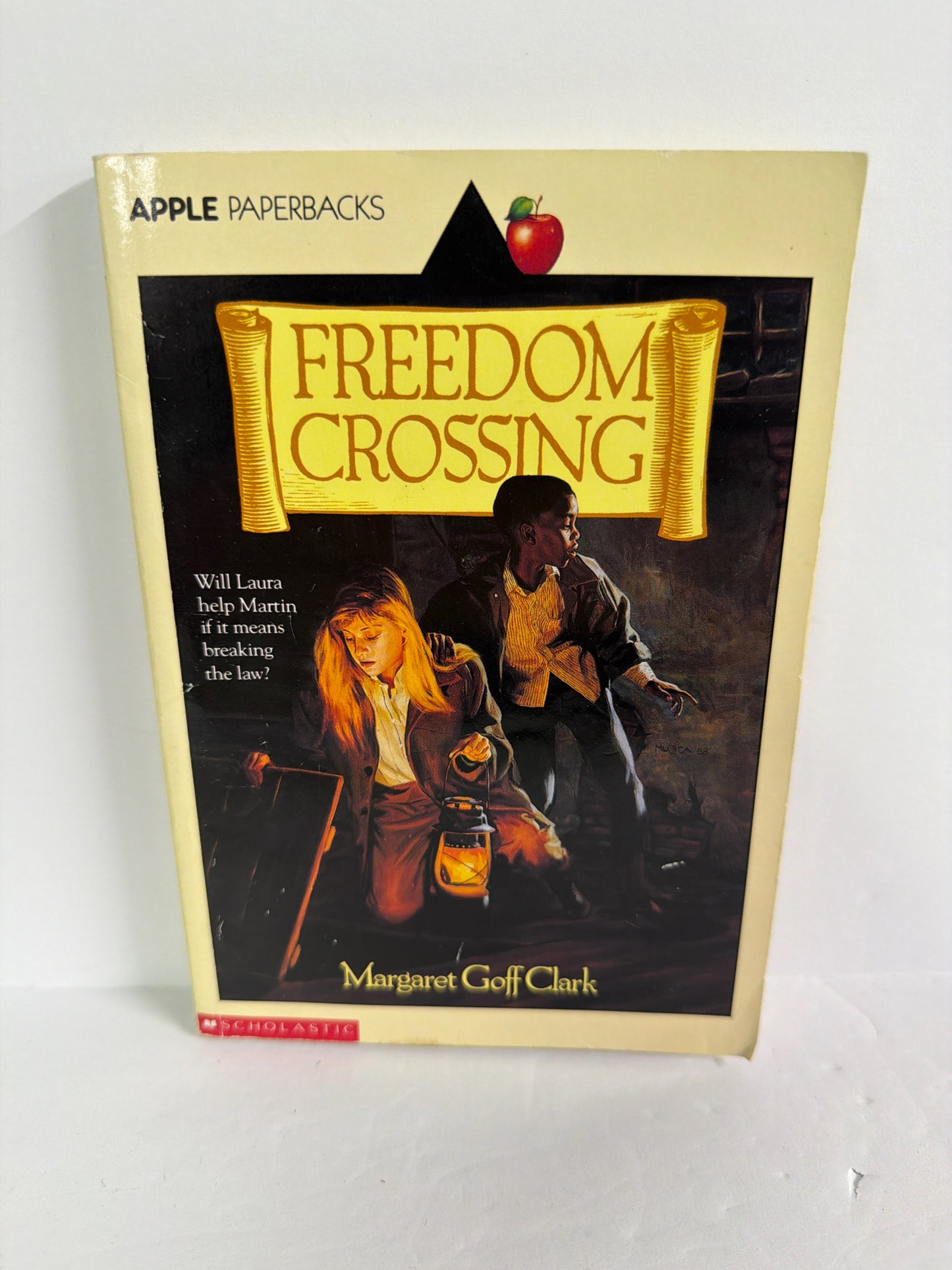 Freedom Crossing Apple Pre-Owned Margaret Goff Clark Fiction Books