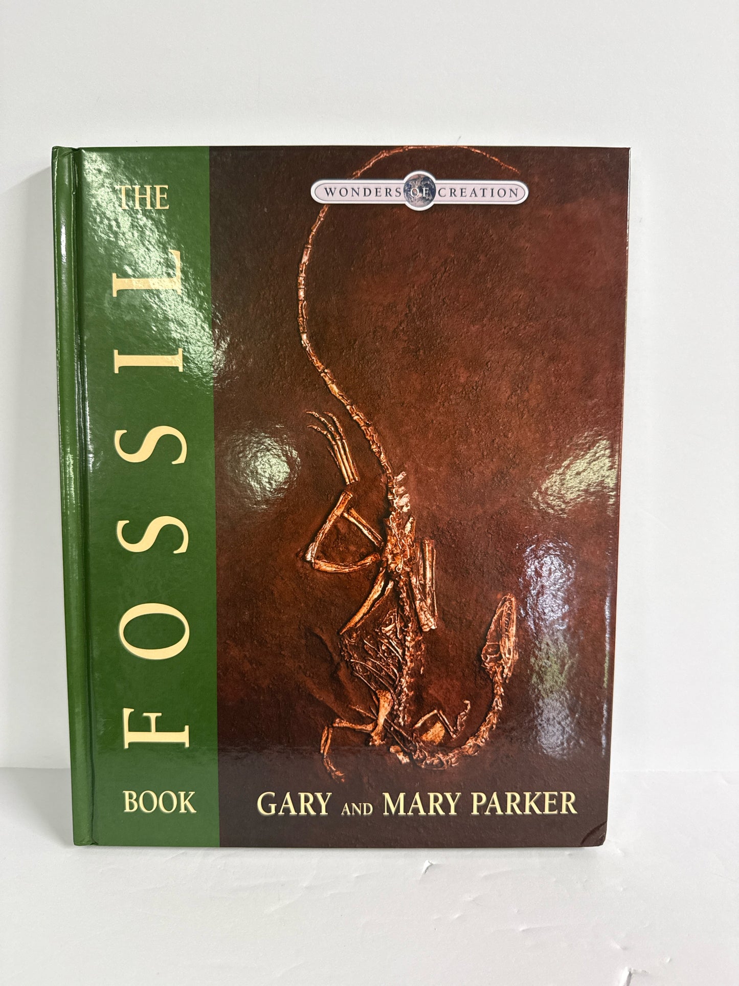 The Fossil Book Master Books Pre-Owned Gary and Mary Parker Science Textbooks