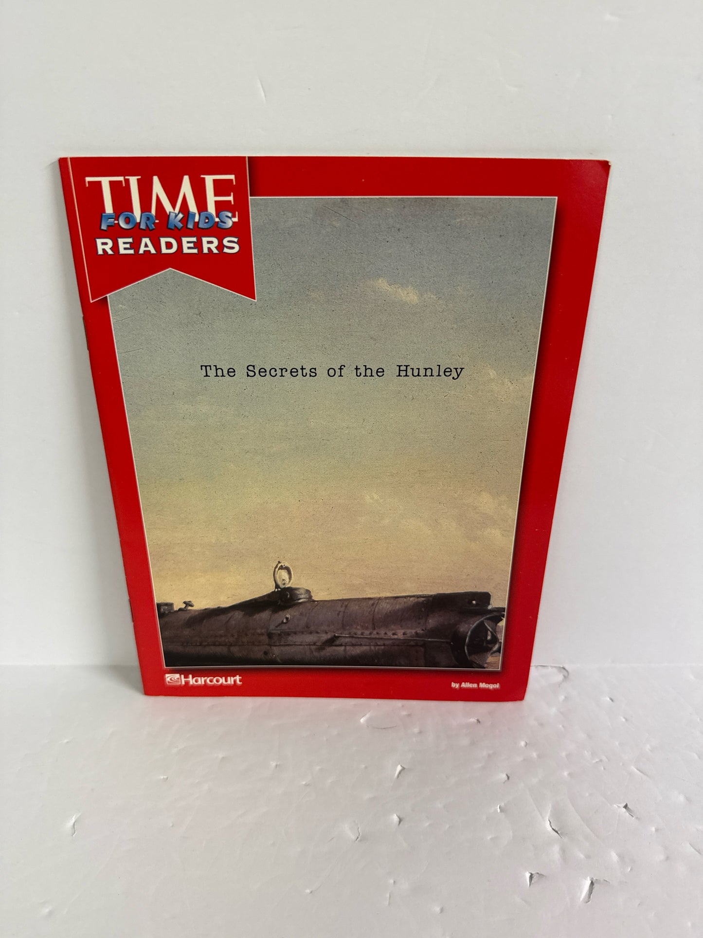 The Secrets of the Hunley Harcourt Reader Pre-Owned Elementary Reading Textbooks