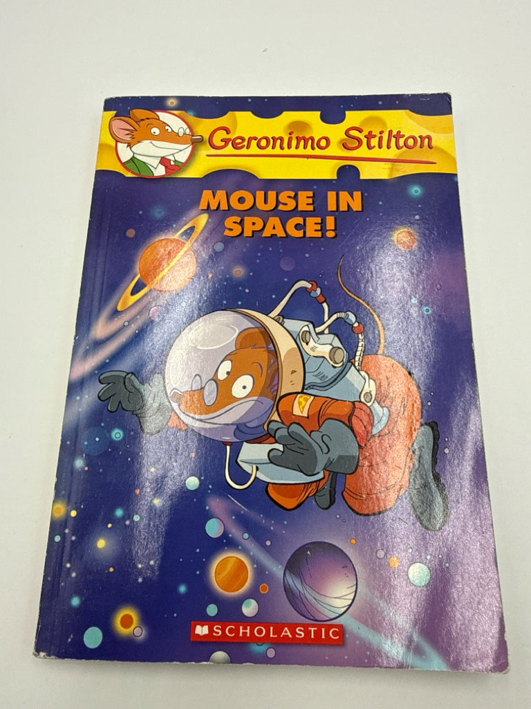 Mouse in Space Geronimo Stilton Scholastic Juvenile Books