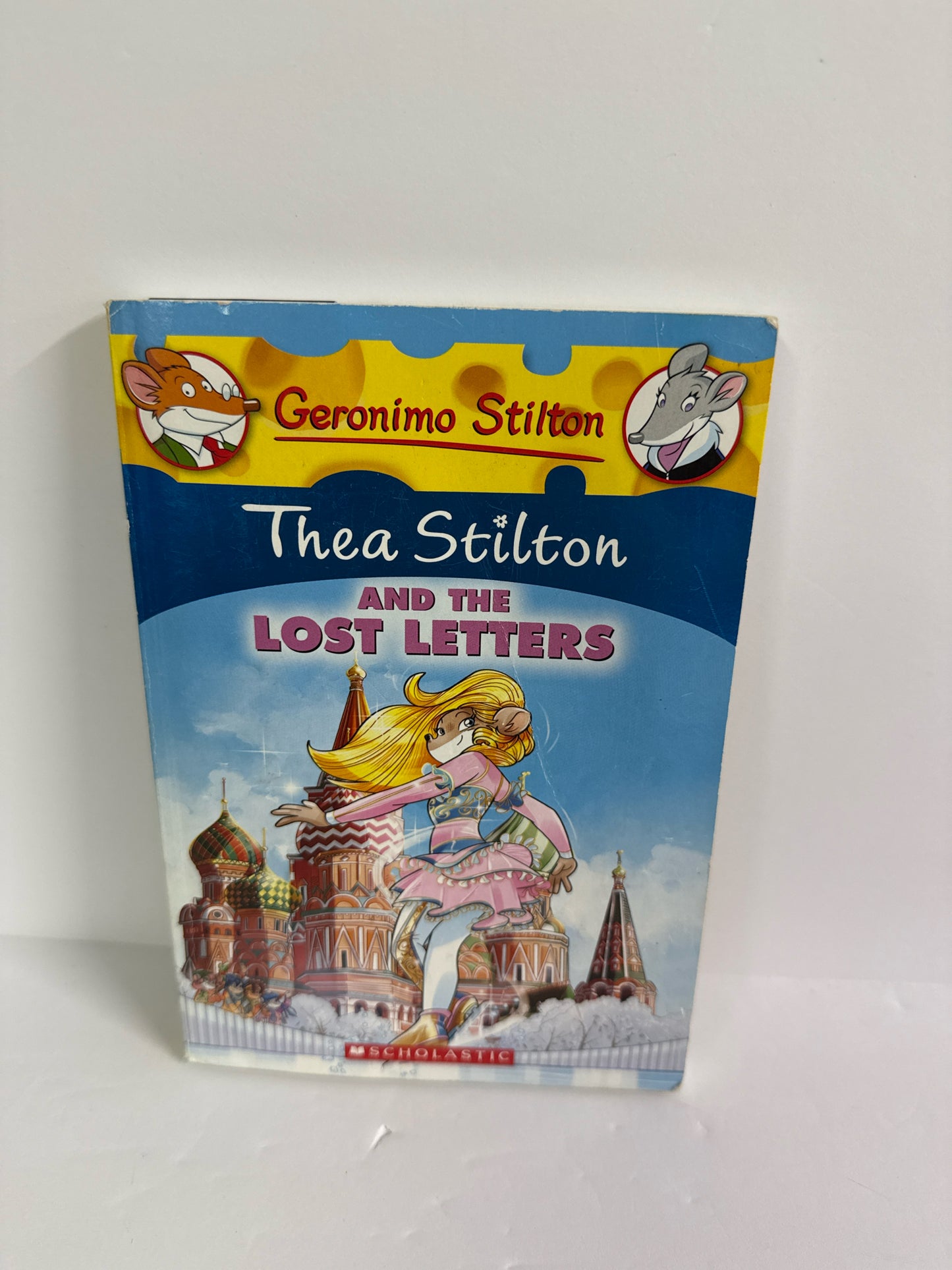 Thea Stilton and the Lost Letters Scholastic Pre-Owned Elementary Fiction Books
