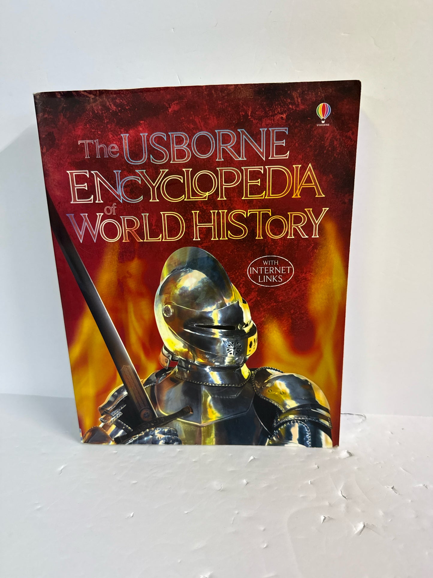 The Usborne Encyclopedia of World H Usborne Pre-Owned Elementary World History