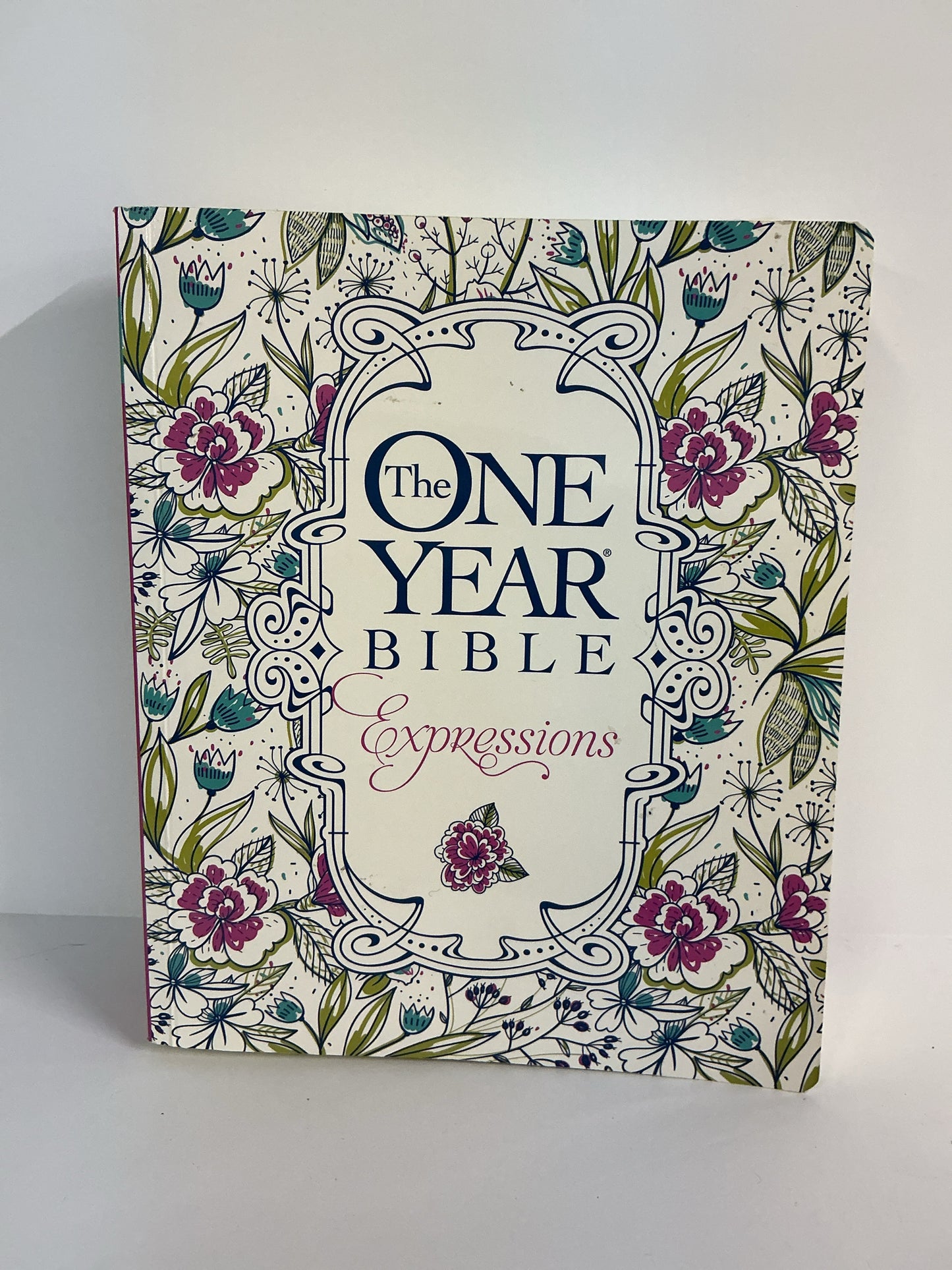 The One Year Bible Expressions Tyndale House Pre-Owned Bible Textbooks