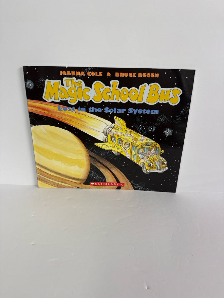 Lost in the Solar System Joanna Cole & Bruce Degen Scholastic Juvenile Books
