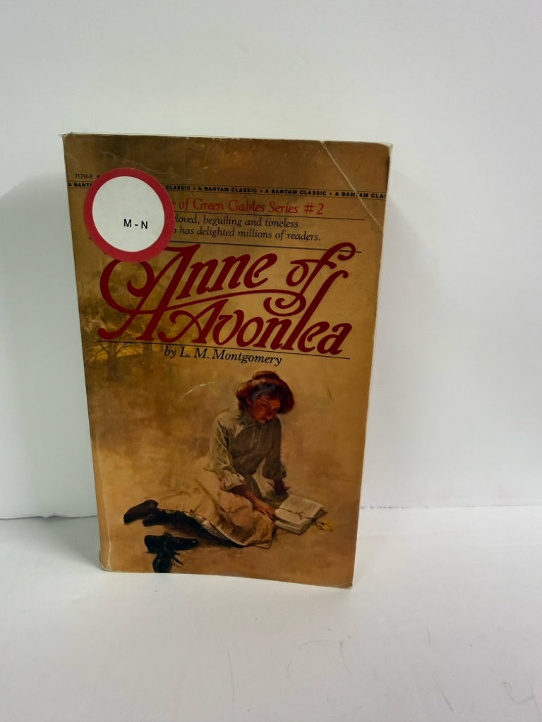 Anne of Avonlea Bantam Pre-Owned L. M. Montgomery Fiction Books
