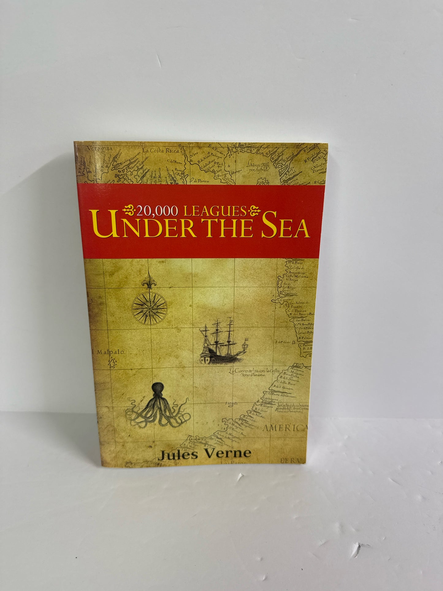 20,000 Leagues Under the Sea Alpha Omega Pre-Owned Jules Verne Fiction Books