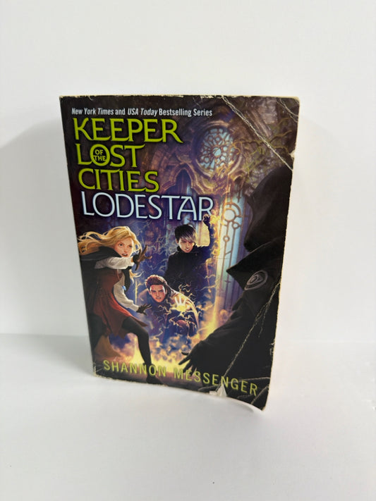 Lodestar Aladdin Pre-Owned Shannon Messenger Fiction Books