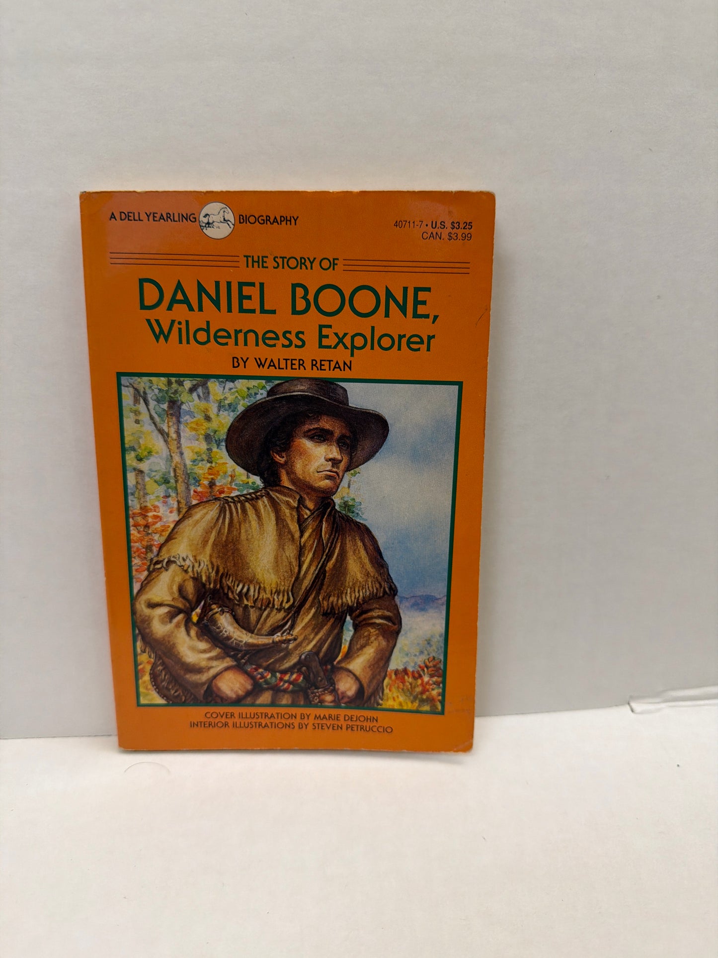The Story of Daniel Boone Dell Yearling Pre-Owned Watler Retan Biography Books