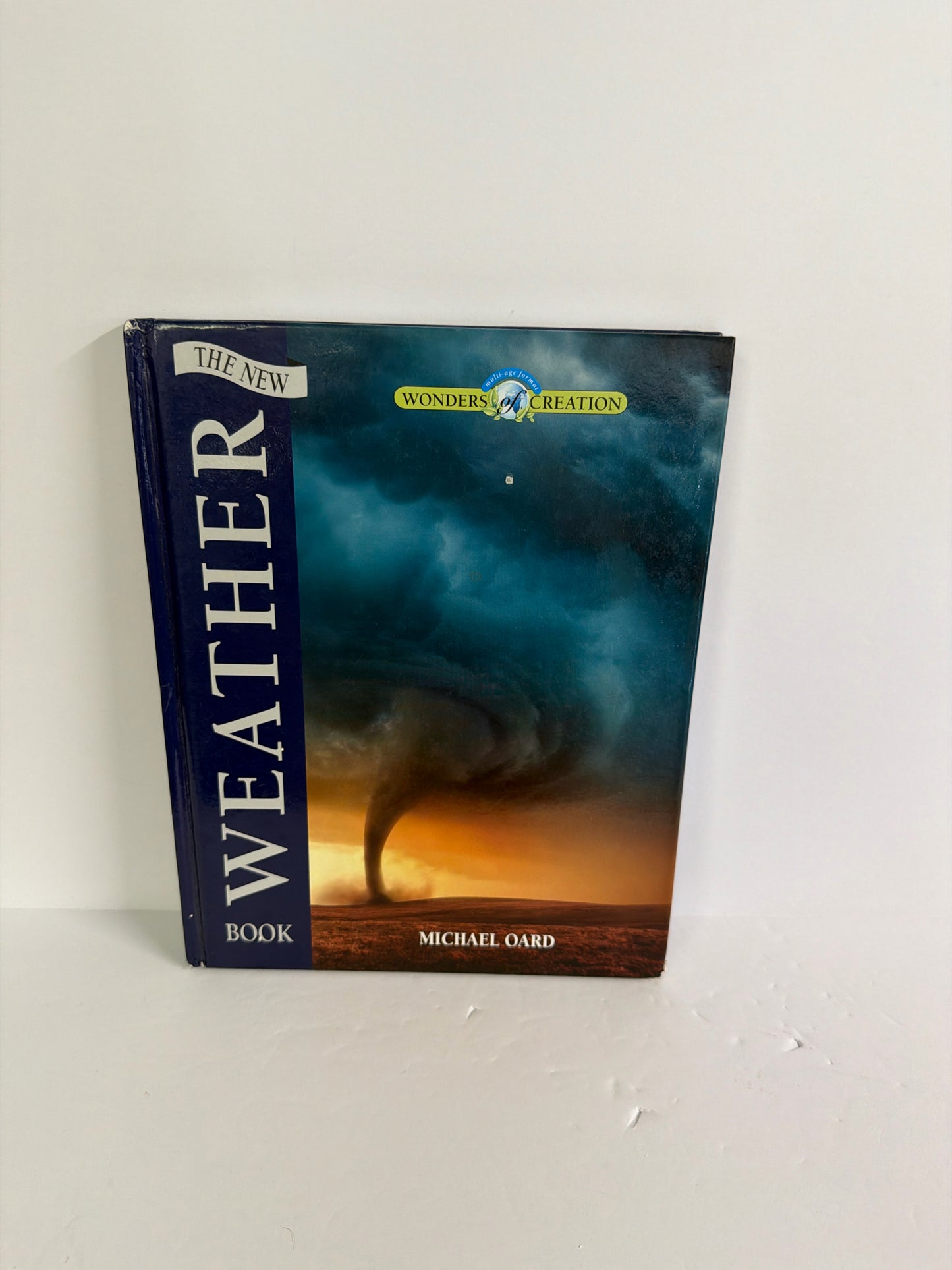 The New Weather Book MasterBooks Pre-Owned Michael Oard Science Textbooks