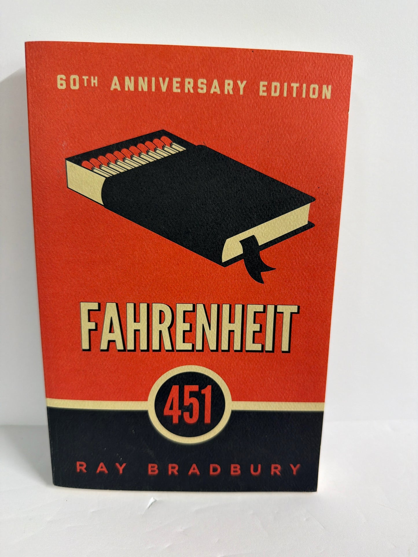 Fahrenheit 451 Simon & Schuster Pre-Owned Ray Bradbury High School Fiction Books
