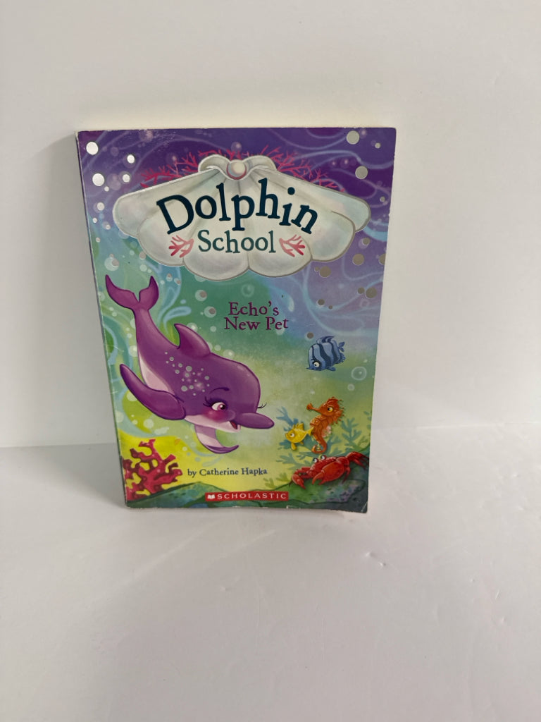 Ecce Caecilia et Verus Echo's New Pet Scholastic Juvenile Books