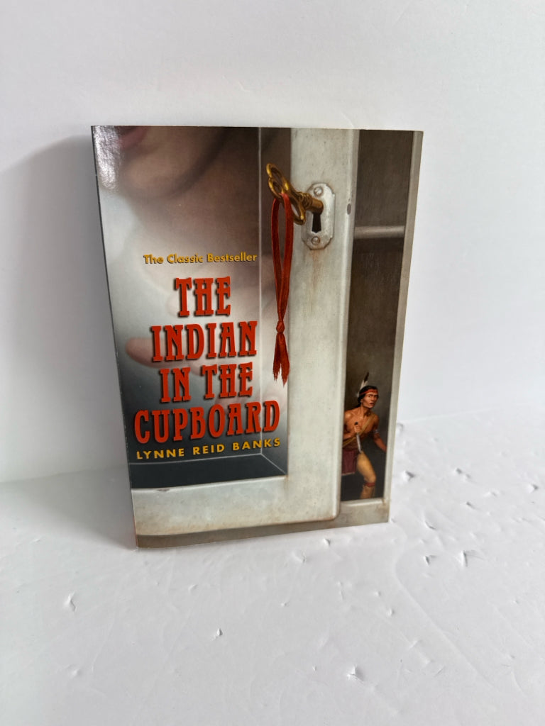 The Indian in the Cupboard Yearling Pre-Owned Banks Fiction Books