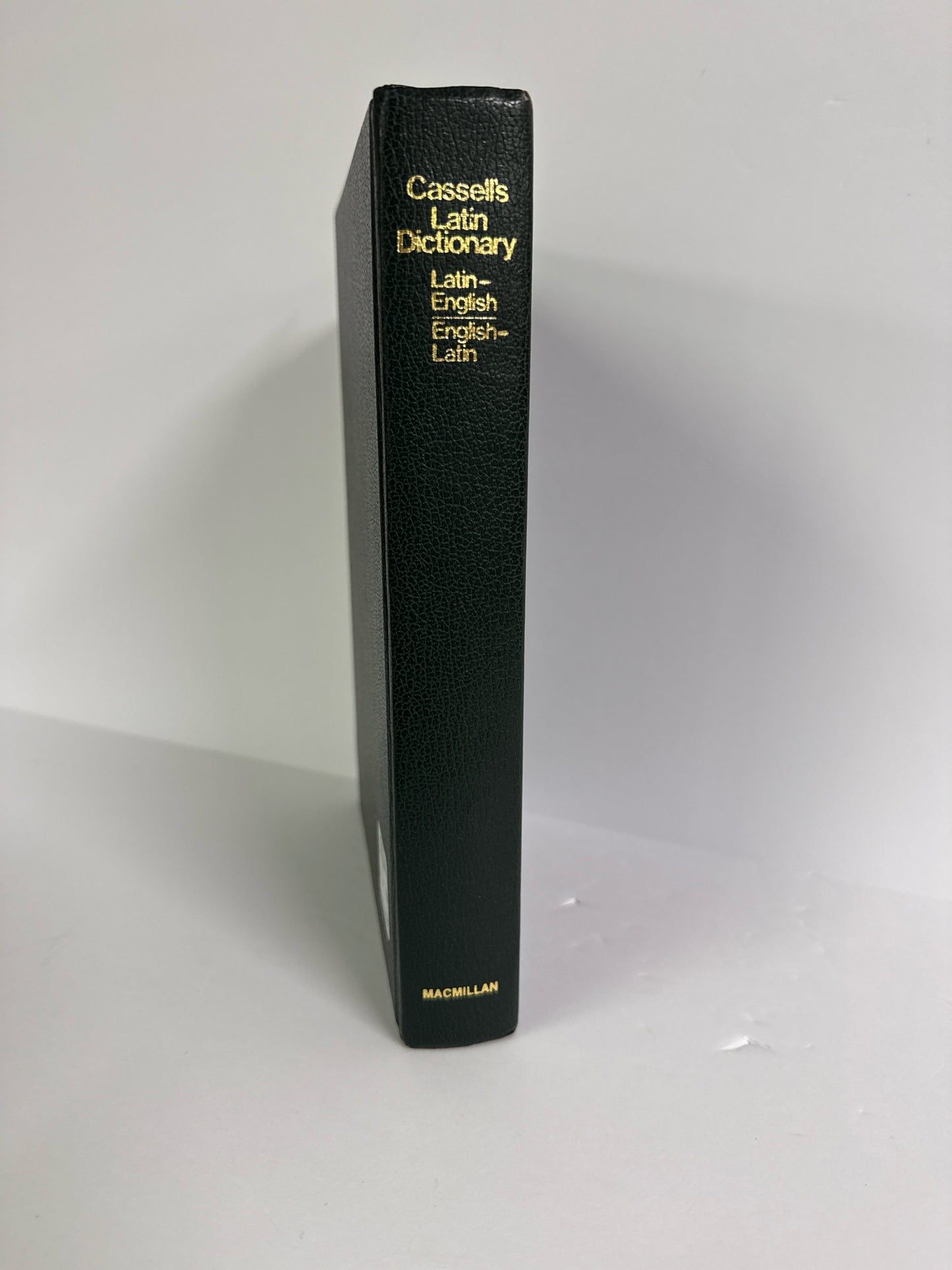 Cassell's Latin Dictionary Macmillan Pre-Owned Latin Books
