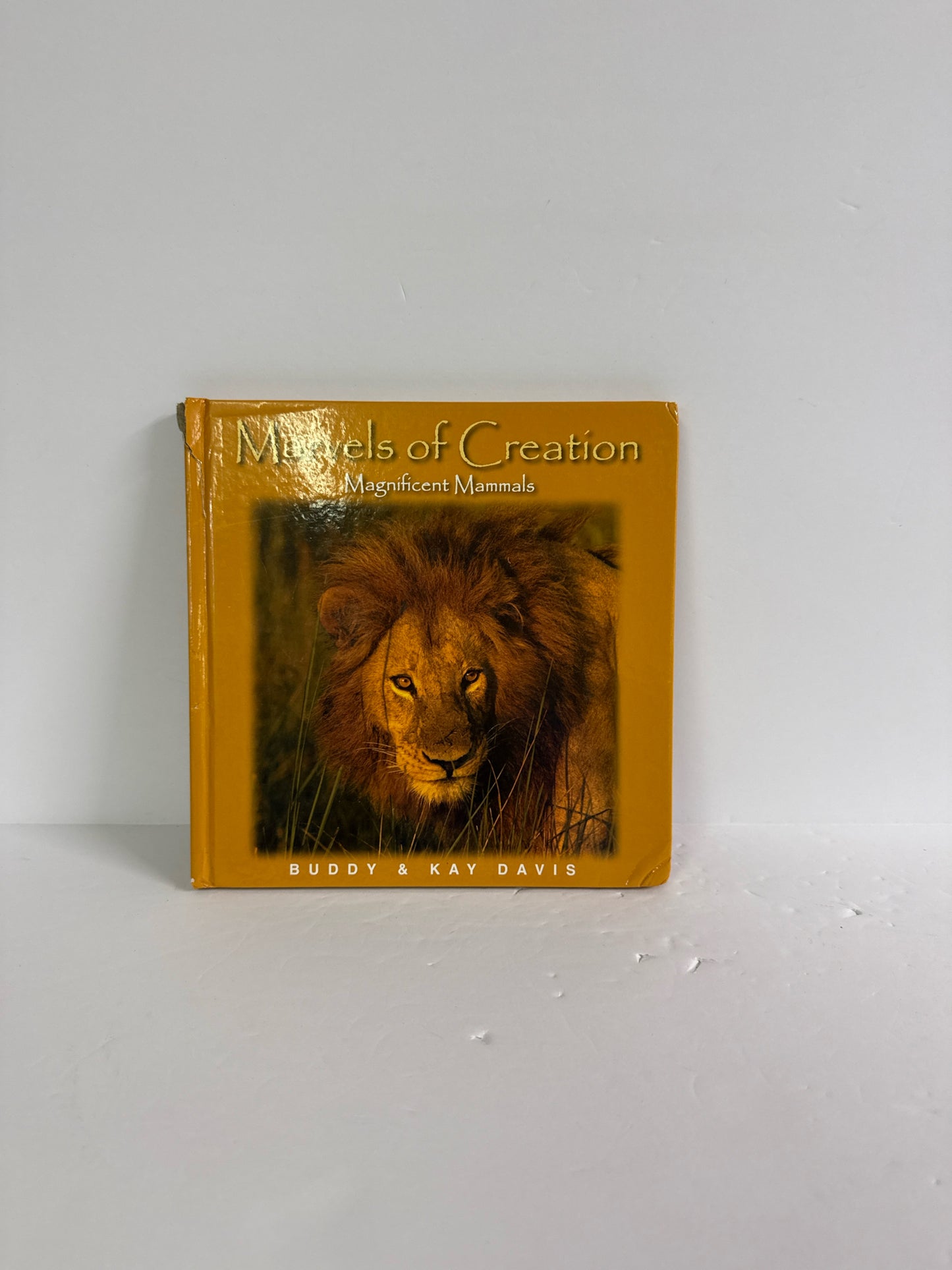 Magnificent Mammals MasterBooks Pre-Owned Buddy & Kay Davis Science Textbooks