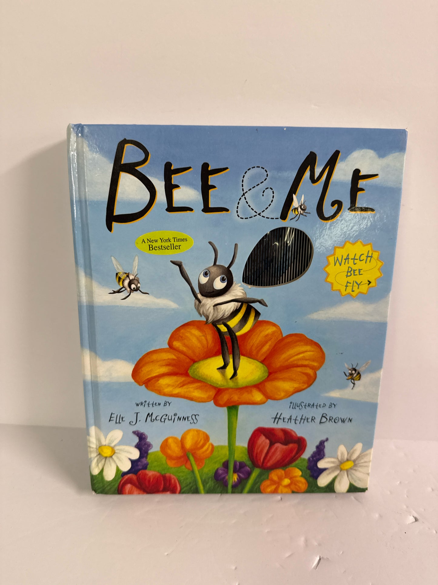 Bee & Me Accord Publishing Pre-Owned Elle J. McGuinness Children's Books