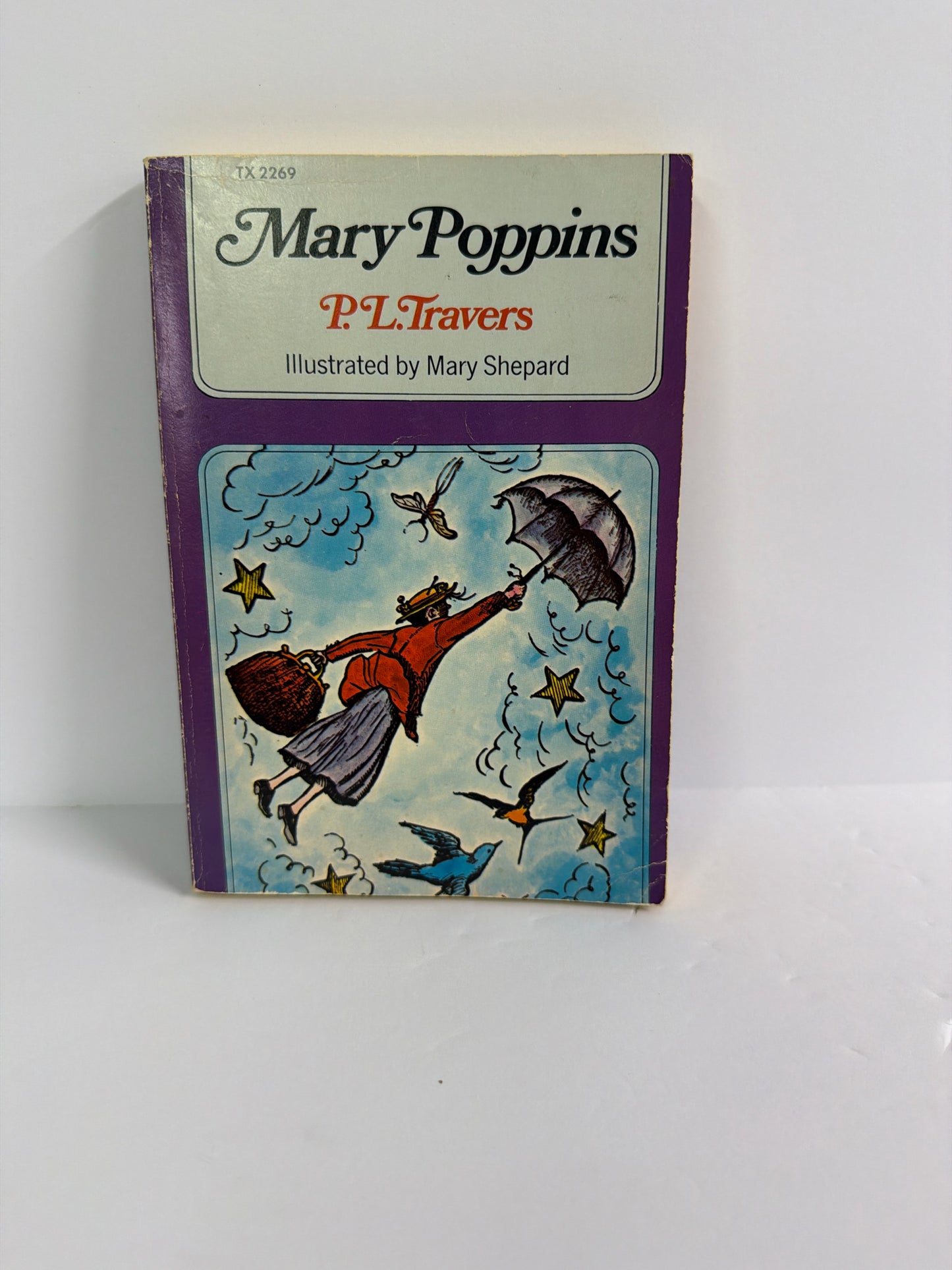 Mary Poppins Scholastic Pre-Owned P.L. Travers Elementary Fiction Books