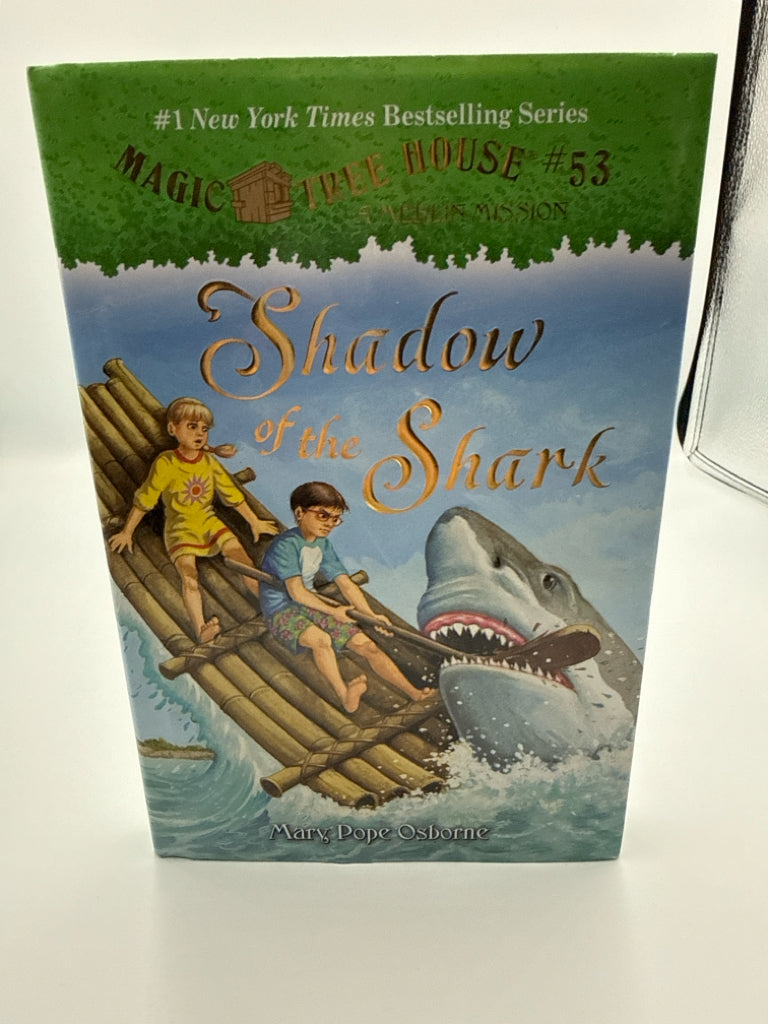 Shadow of the Shark Mary Pope Osborne Random House Juvenile Books