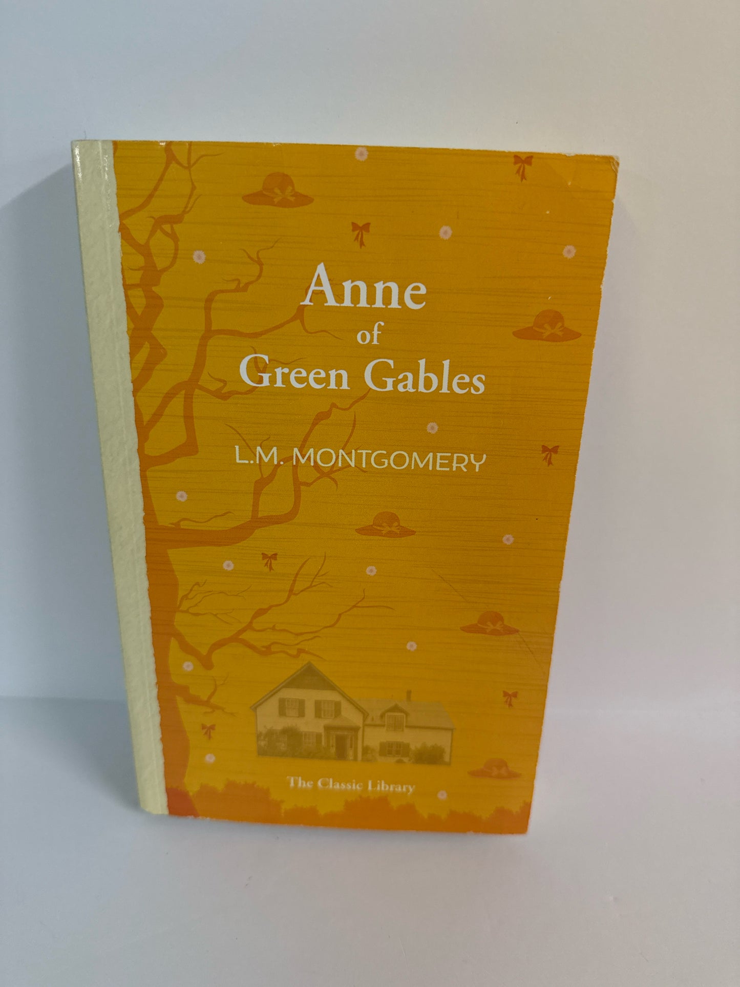 Anne of Green Gables Flowerpot Pre-Owned L. M. Montgomery Fiction Books
