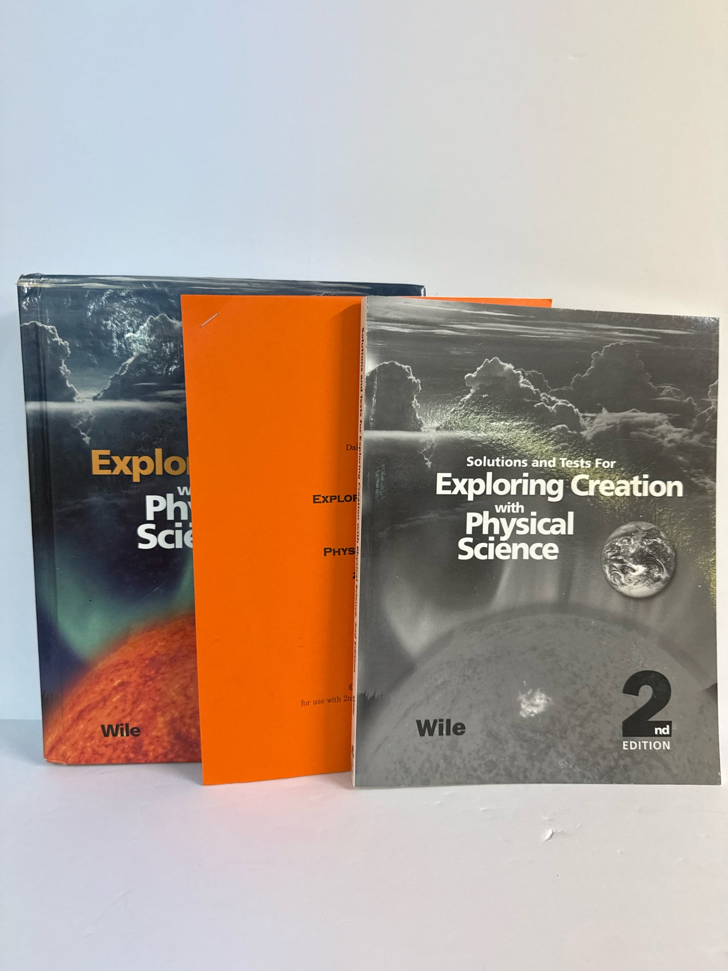 Exploring Creation with Physical Sc Apologia Set  Pre-Owned Science Textbooks