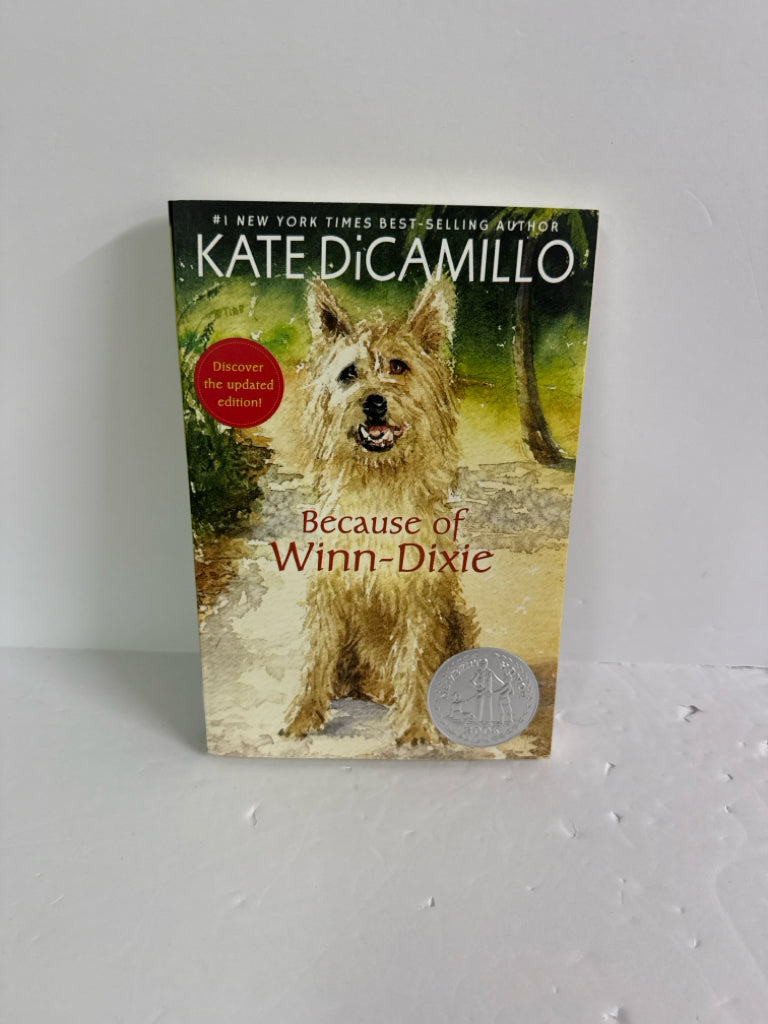 Because of Winn Dixie Candlewick Pres Pre-Owned DiCamillo Fiction Books