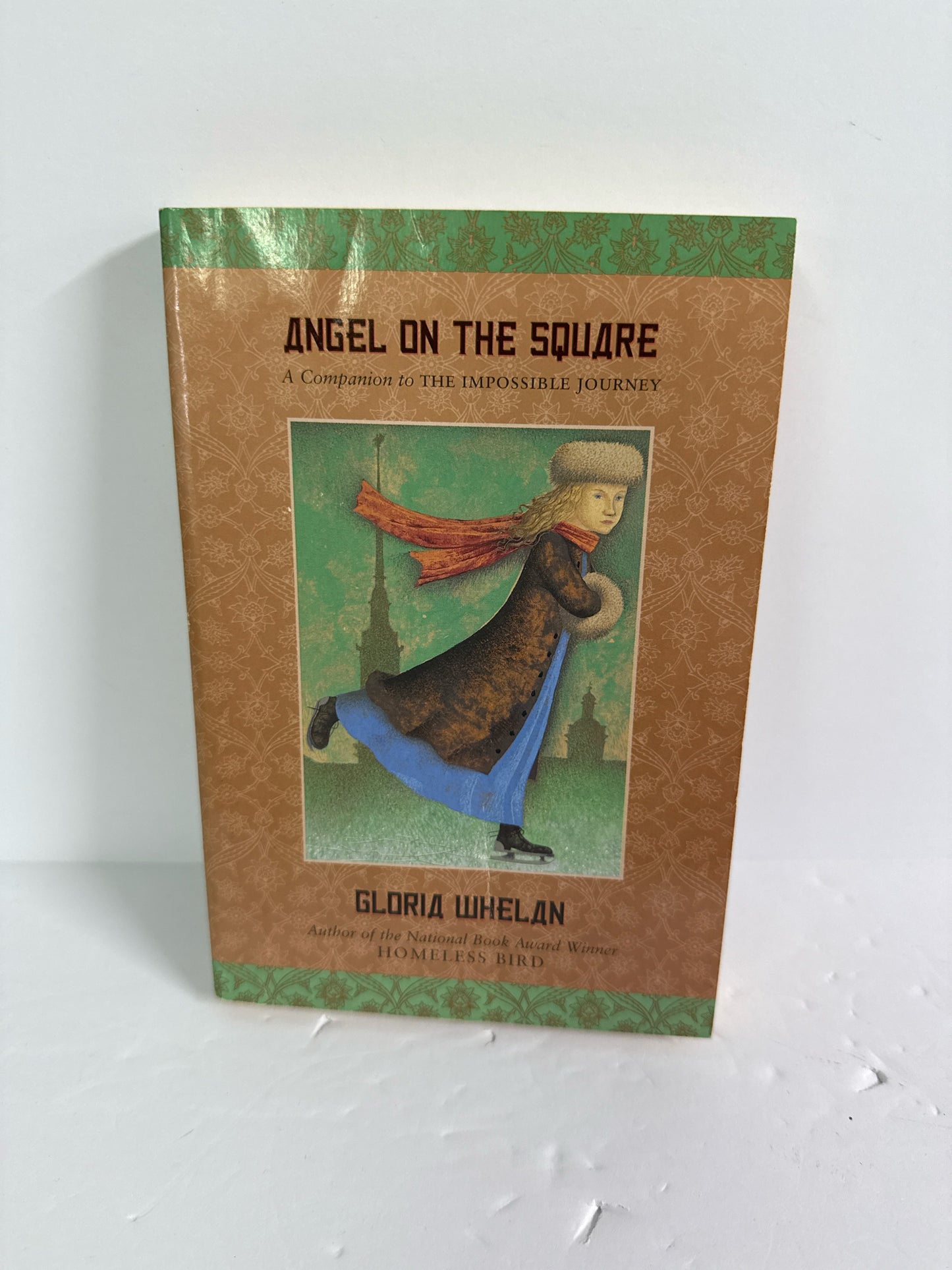 Angel on the square Harper Trophy Pre-Owned Gloria Whelan Fiction Books