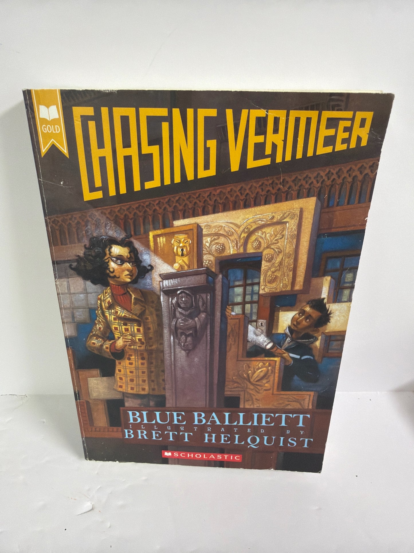 Chasing Vermeer Scholastic Pre-Owned Blue Balliett Fiction