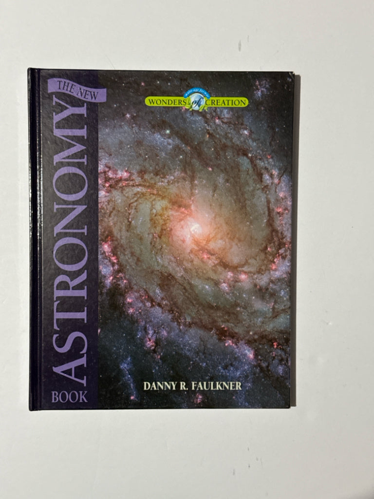 The New Astronomy Book MasterBooks Student Text  Pre-Owned Science Textbooks