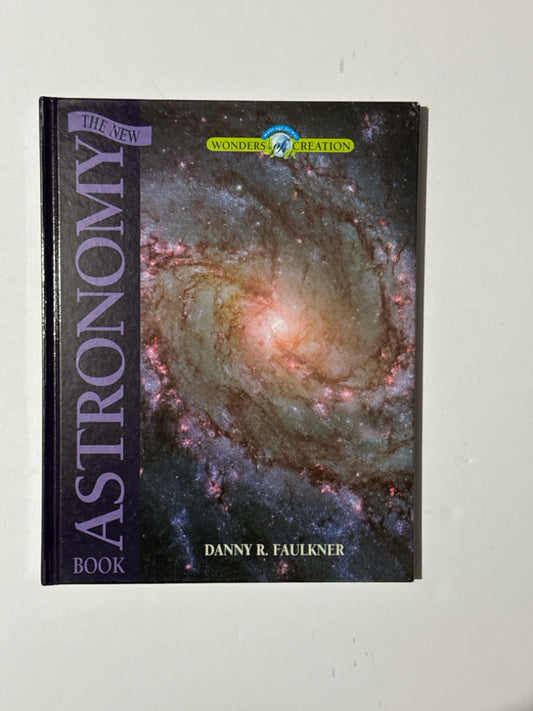 The New Astronomy Book MasterBooks Student Text  Pre-Owned Science Textbooks