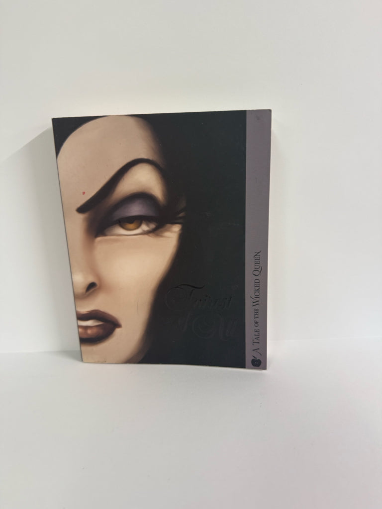 Fairest of All Disney Press Pre-Owned Serena Valentino Fiction Books