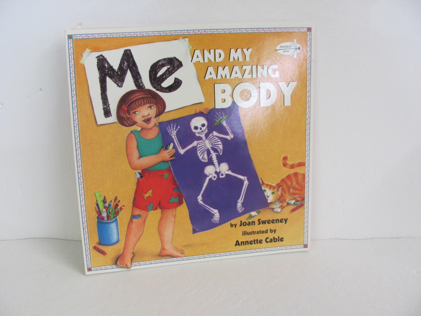 Me and My Amazing Body Dragonfly  books Pre-Owned Biology/Human Body Books