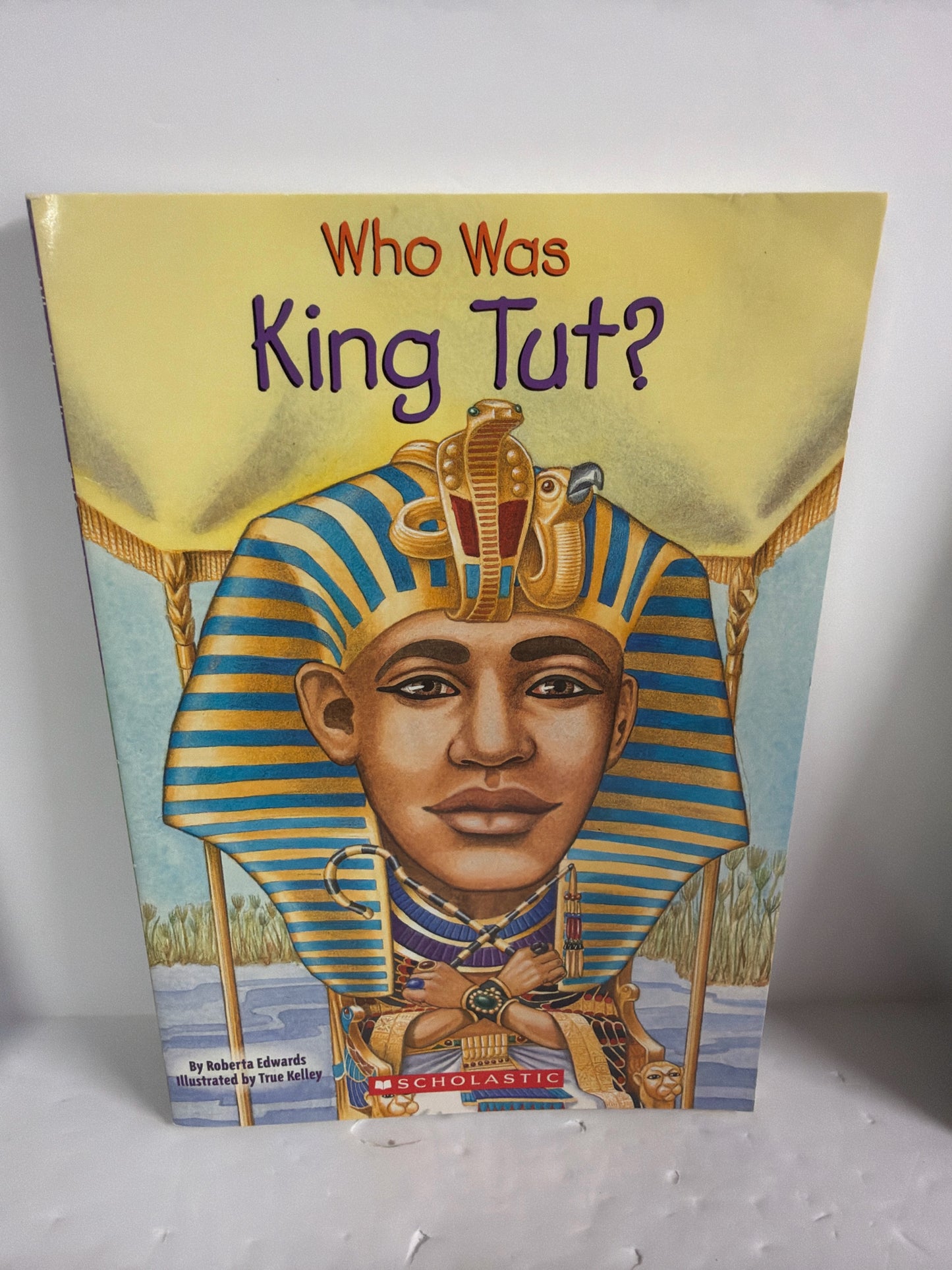 Who Was King Tut? Roberta Edwards WHOHQ Juvenile Books